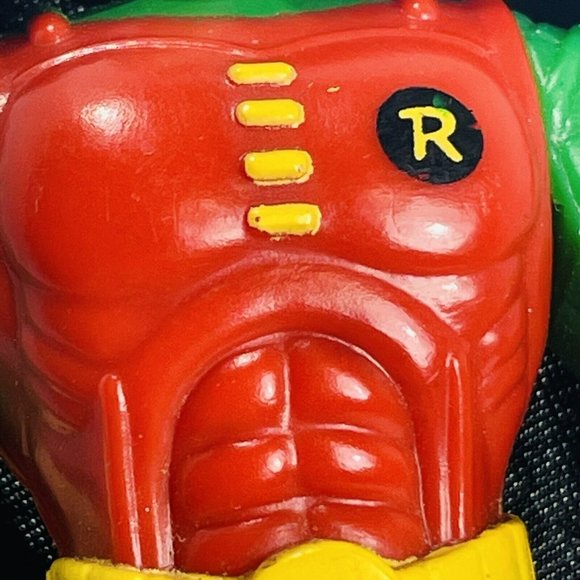 Vintage ROBIN 4.5” 1994 Black Cape Kenner Batman DC Comics Toy Action Figure - Picture 12 of 16